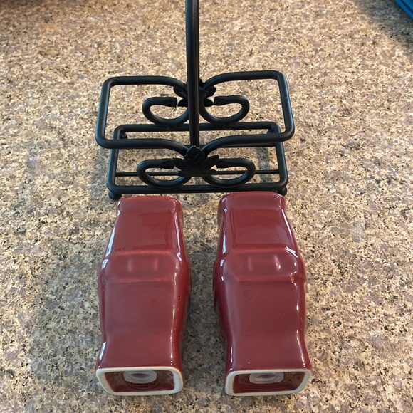 Longaberger Paprika Salt & Pepper Shakers & Black Wrought Iron Holder Caddy - Picture 12 of 17